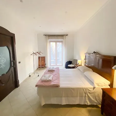 Matrimoniale Con Terrazzo 招待所 4*