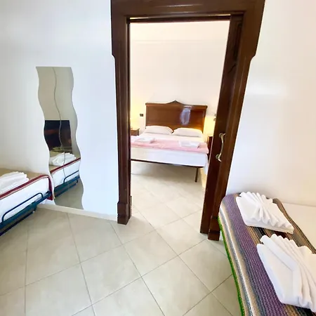 Matrimoniale Con Terrazzo 4*